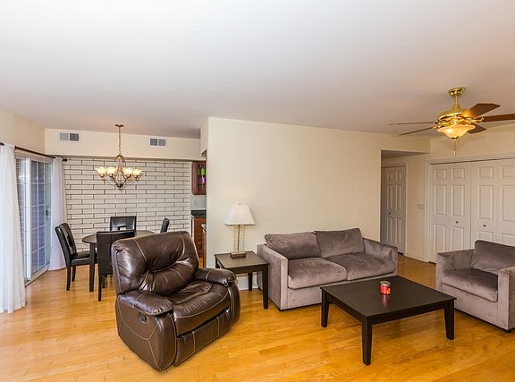5th image of 49 Old Frankfort Way APT 309