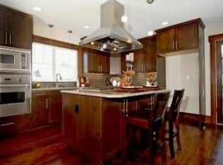 2416 24th Ave E, Seattle, WA 98112