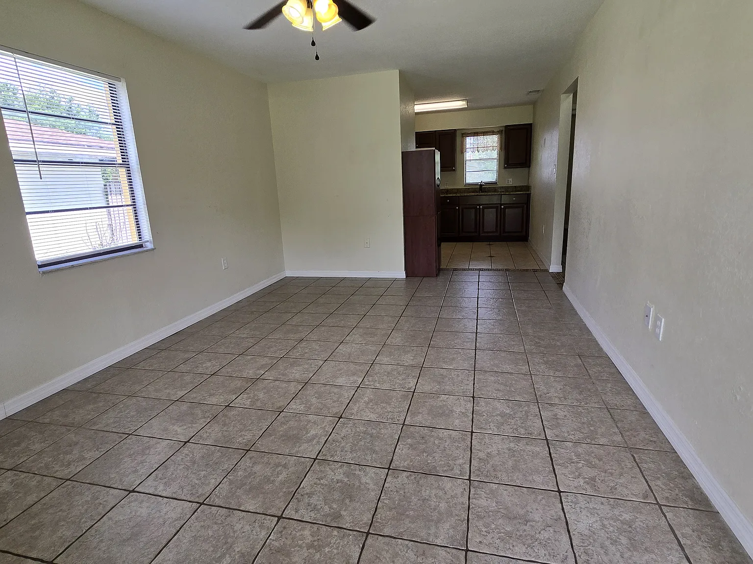 117 Denton Ave — Photo 3
