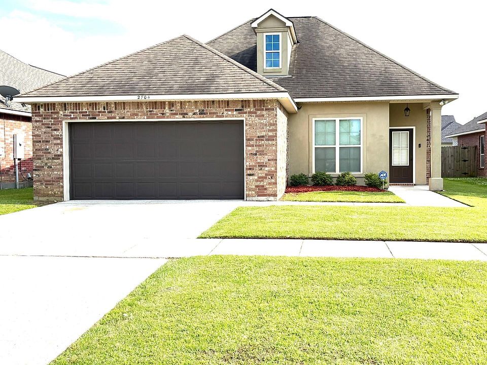 1st image of 2704 Arceneaux Ave