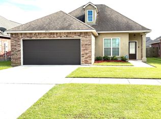 2704 Arceneaux Ave, Zachary, LA 70791
