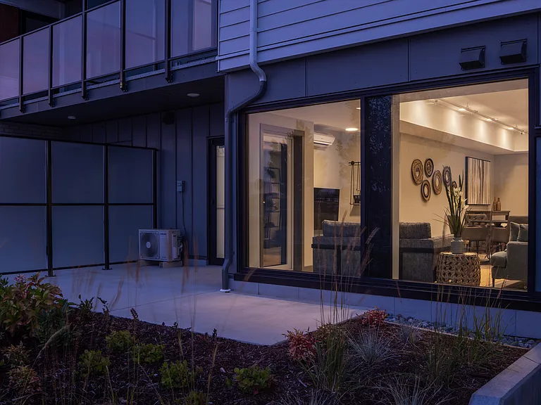 3554 Ryder Hesjedal Way — Photo 25