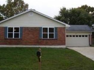 1710 W Hawthorne St, Pacific, MO 63069