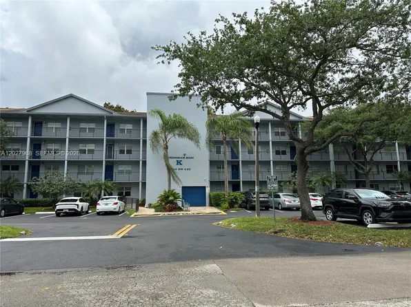 12650 SW 6th St APT 412K, Hollywood, FL 33027