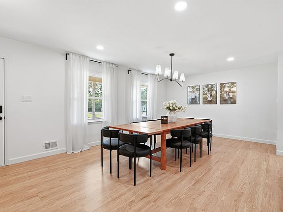 5th image of 107 Lindley Ct