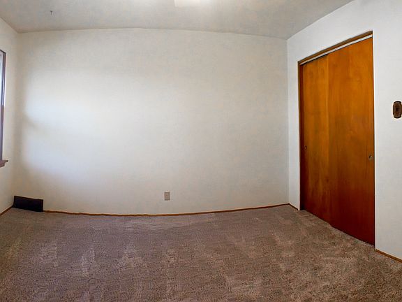4th image of 613 Payne St