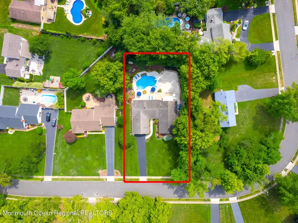 7 Grayson Lane, Manalapan, NJ 07726