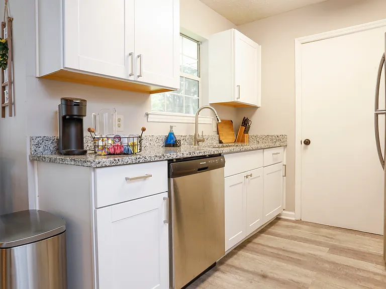 103 Bobstay Ct — Photo 5