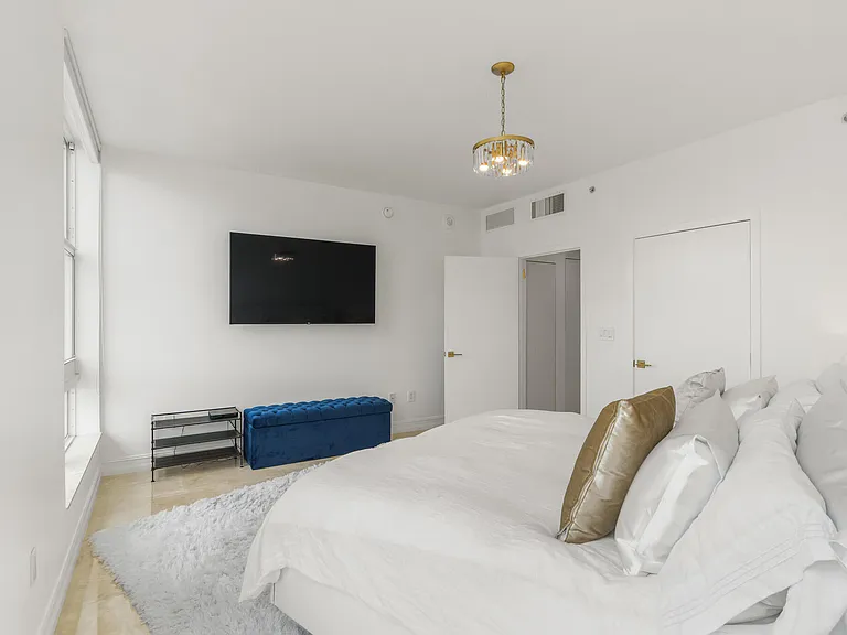 550 Okeechobee Blvd #1409 — Photo 22