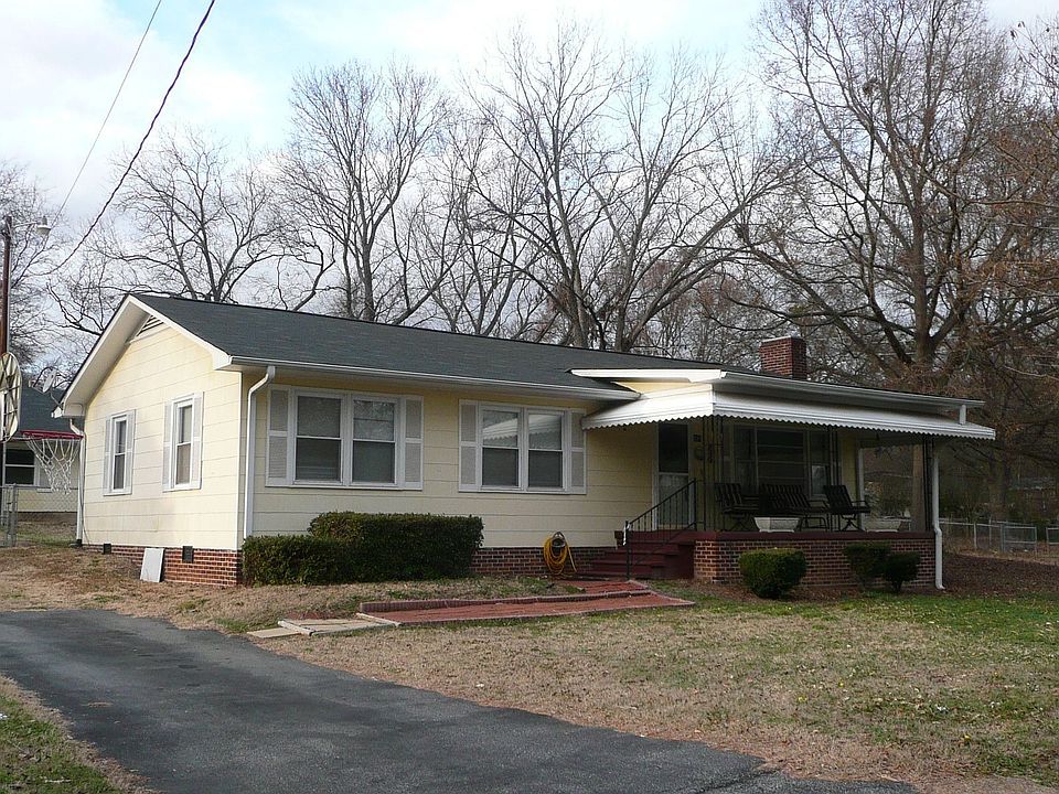 195 Laurel St 