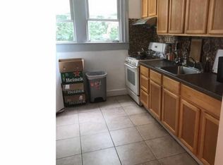 7717 Walker St, Philadelphia, PA 19136