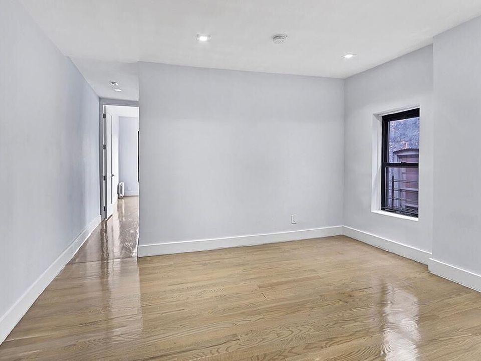 1st image of 411 E 114th St APT 19