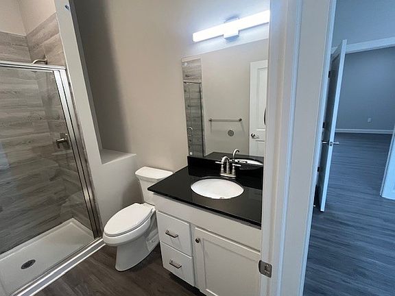 5th image of 236 W Market St #6