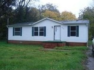 408 E 1st St, Trenton, TN 38382
