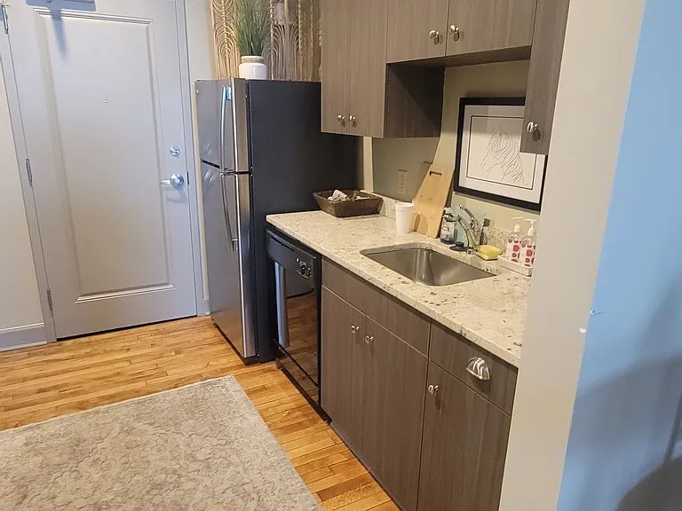 125 N Dargan St #3B — Photo 4