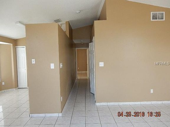 5th image of 2325 Harbor Town Dr