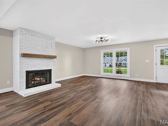 2nd image of 10467 Ponderosa Dr