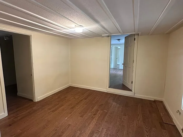 1054 Perimeter Rd — Photo 11