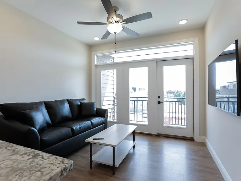 301 W. University Ave — Photo 23