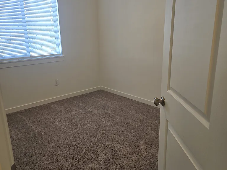 4216 S Kennedy Dr #A — Photo 18