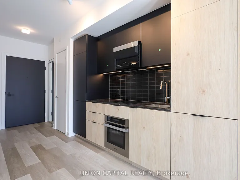 28 Eastern Ave #520 — Photo 4