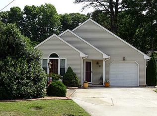 1564 Fuller Ln, Virginia Beach, VA 23455