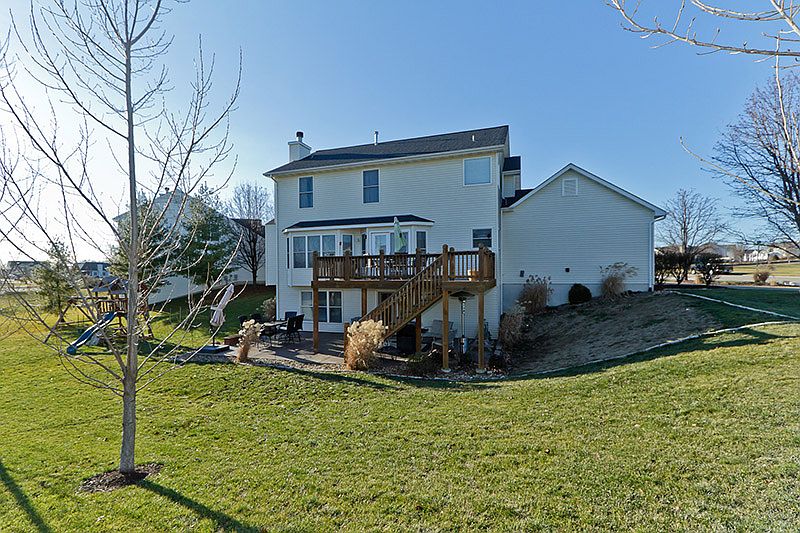 2nd image of 2 Dandelion Ct