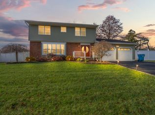 48 Gramercy Dr, Piscataway, NJ 08854