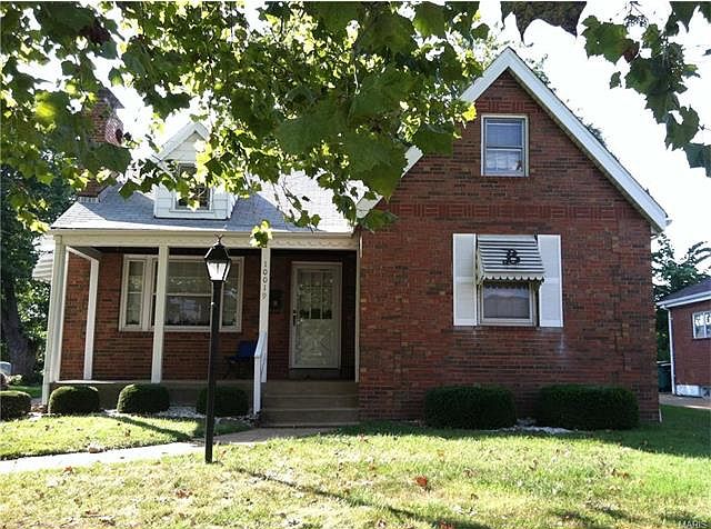 1st image of 10019 Diamond Dr