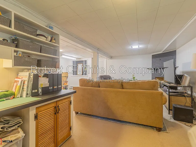 73 Montclair Dr — Photo 29
