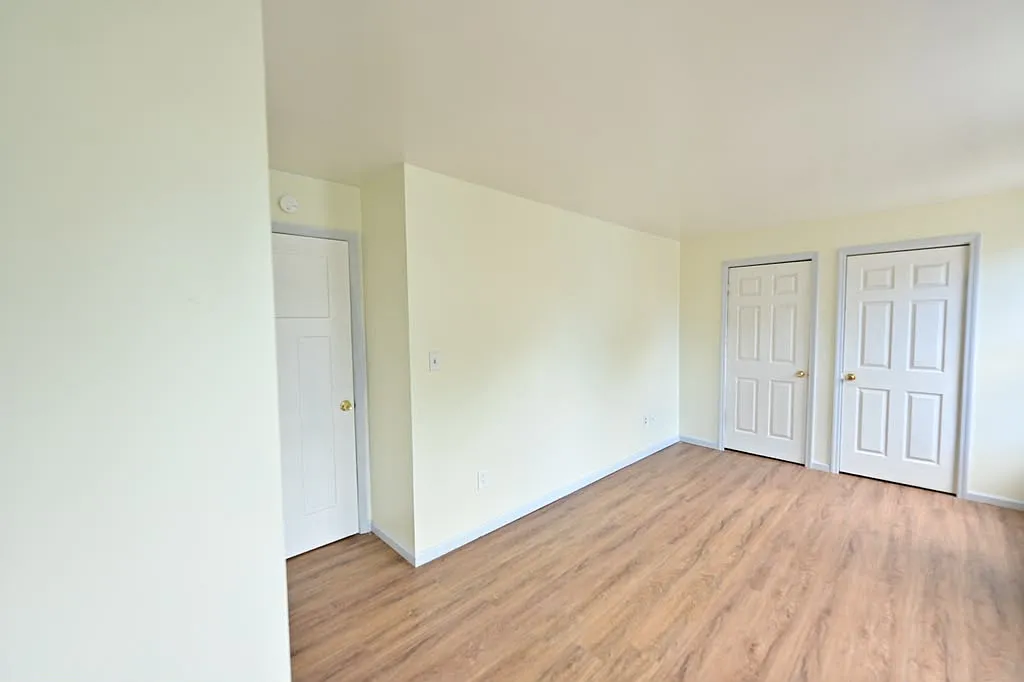 3 bed, 1.5 bath, 1364 sqft, $1,850 — Photo 4