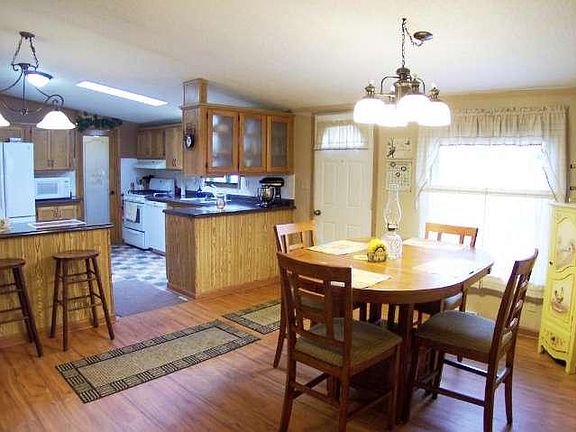 5th image of 140 Serenity Oaks Ter
