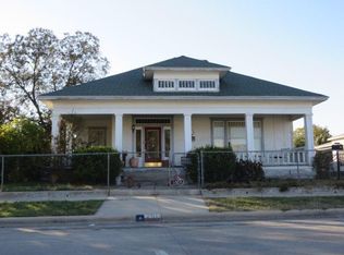 2317 Chestnut Ave, Fort Worth, TX 76164