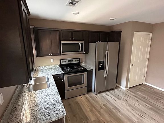 2nd image of 811 S Denver Ave #5