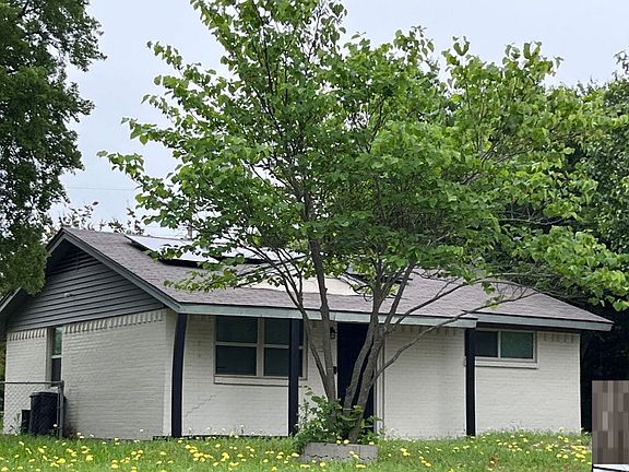 2nd image of 800 Daffodil Dr