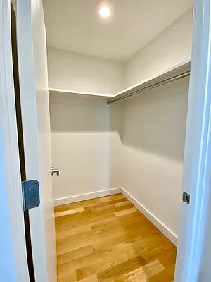 Rented by Zjama Realty Corp | media 6