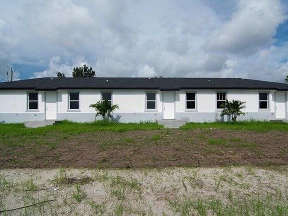 5th image of 260 W Rotonda Blvd W #3