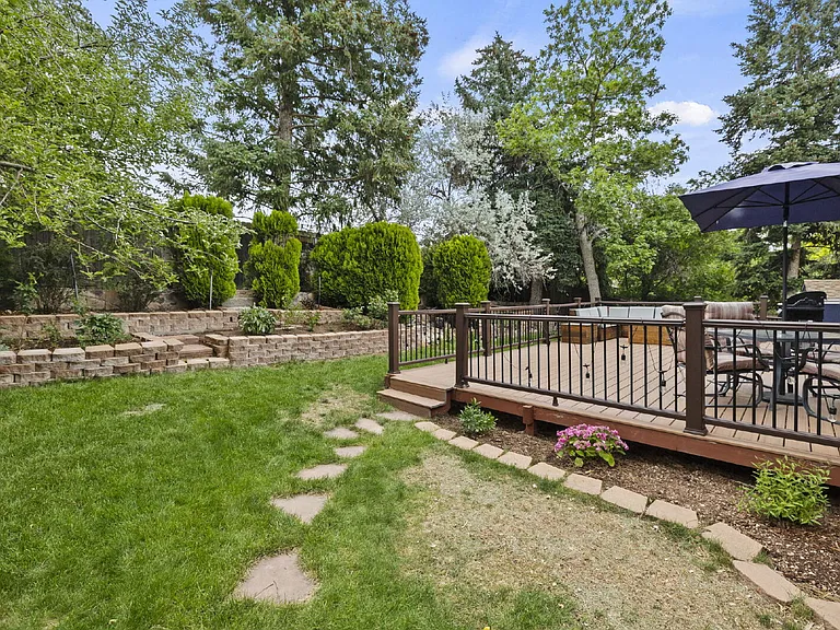 830 Red Mesa Dr — Photo 37