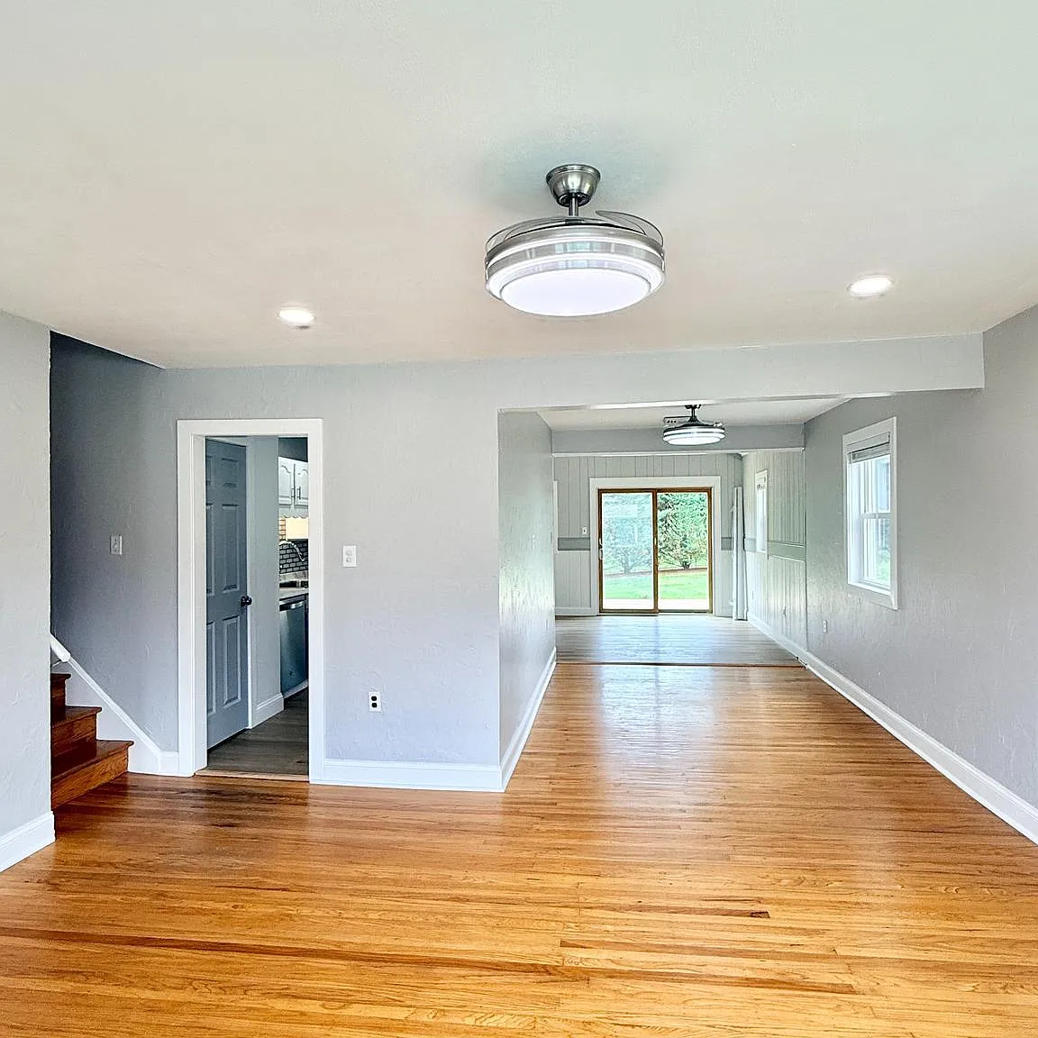 4 bed, 1.5 bath, 1586 sqft, $3,250 — Photo 3