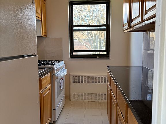 4th image of 196-42 69th Ave #B
