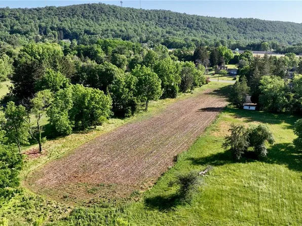 3378 Lanark Rd, Coopersburg, PA 18036