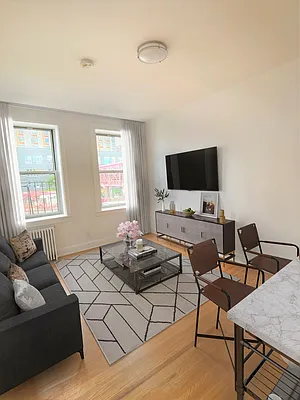 Rented by Bold New York | media 11