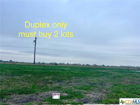 328 Cardinal Dr, Port Lavaca, TX 77979