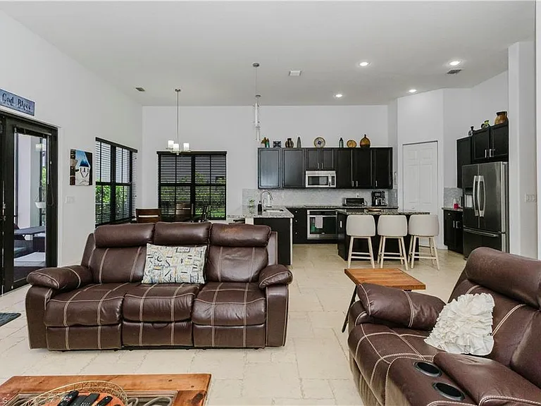 5169 Roma St — Photo 14