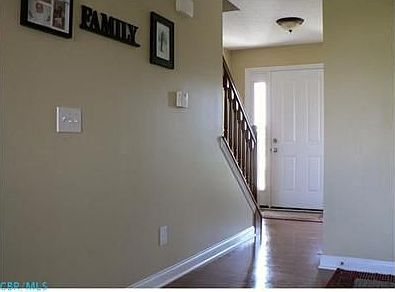 4th image of 130 Silverline Dr