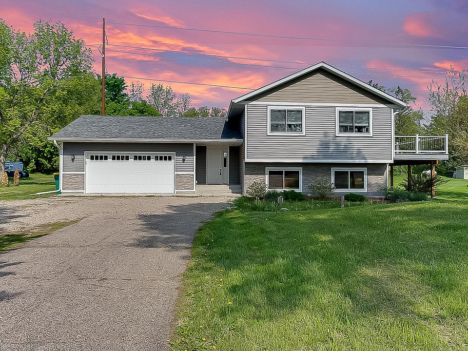 1st image of 32424 Dresden Ave