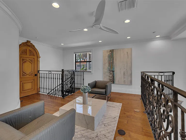 1011 Rhodes Villa Ave — Photo 76