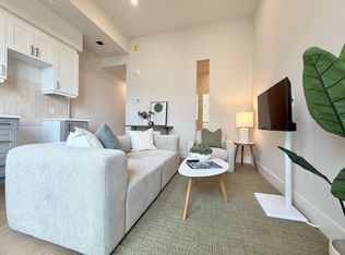 56 York Blvd #204, Hamilton, ON L8R 0A2