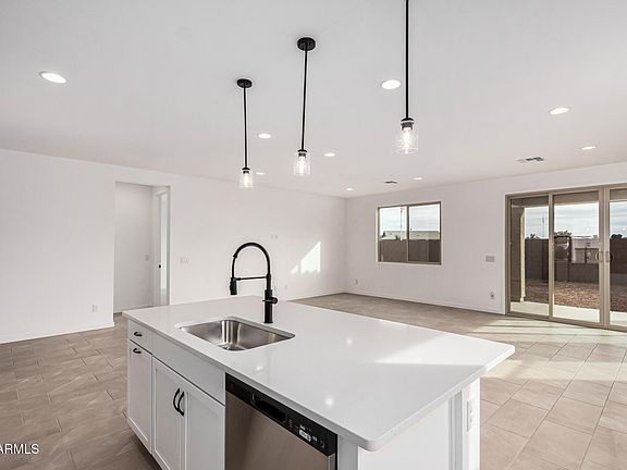 5th image of 40503 W WADE Drive