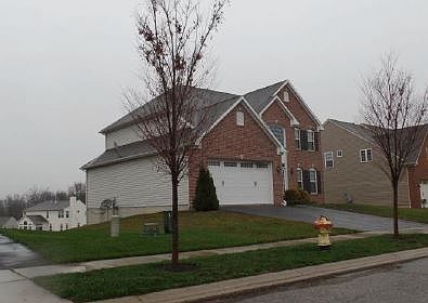 2nd image of 207 Magnolia Dr